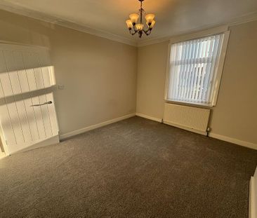 3 bedroom terraced house to rent - Photo 6