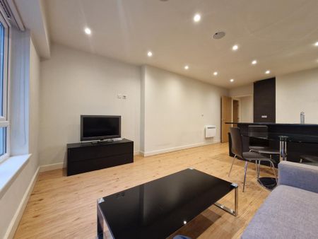 2 bedroom flat to rent - Photo 5