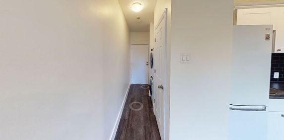 All Inclusive Studio $1270/month - Photo 2