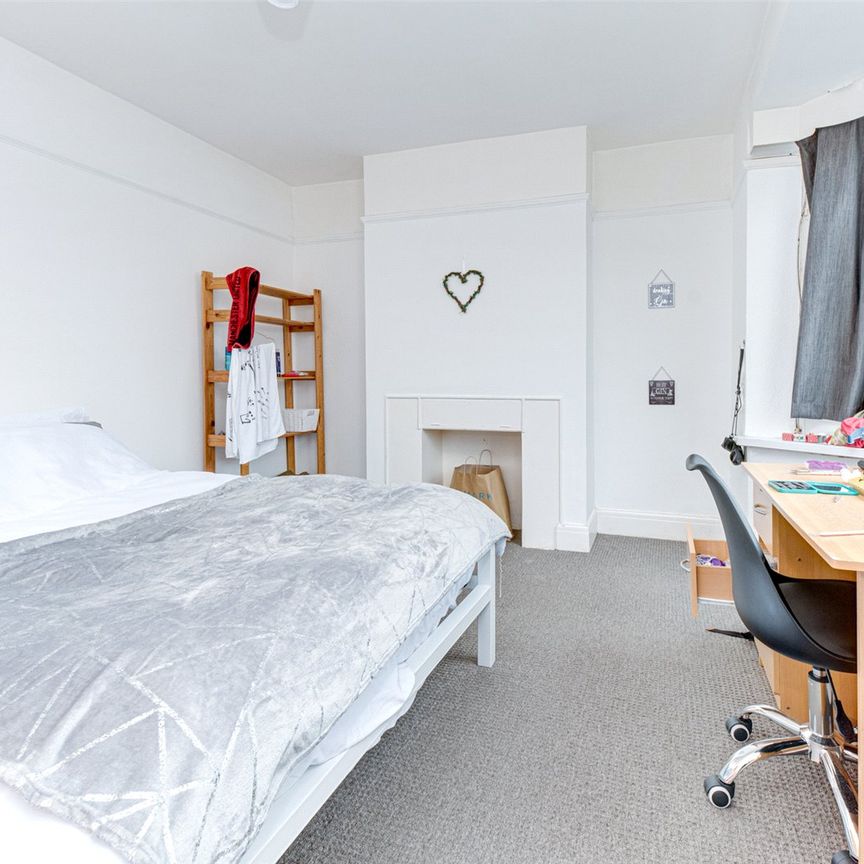 5 bedroom semi-detached house to rent - Photo 1