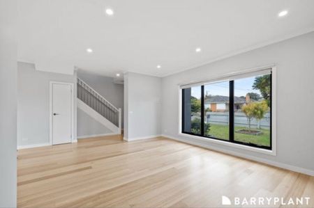 Sunshine North - Photo 3