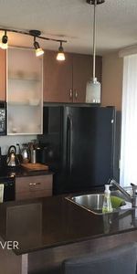 Bright 1 bed 1 bath in Yaletown Park! - Photo 4