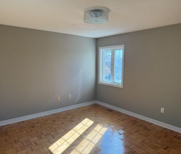 For Lease - 16 Ravine Edge Drive, Richmond Hill, Ontario - Photo 3