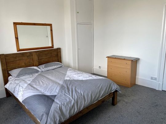 Studio Flat, Aberdeen, AB24 - Photo 1