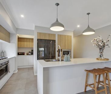 Immaculate Near New Duplex - Garden Maintenance Included - Photo 5