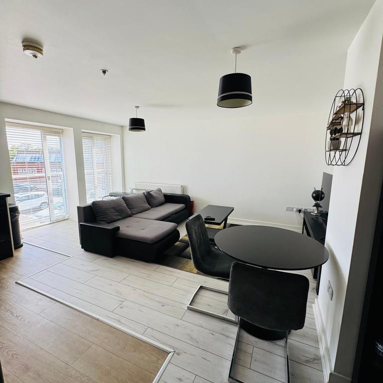 2 bedroom apartment to rent - Photo 1