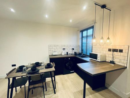 1 bedroom in a house share to rent - Photo 4