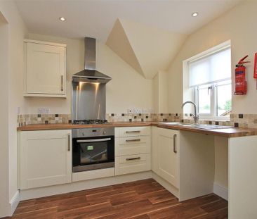 2 bedroom flat to rent - Photo 6