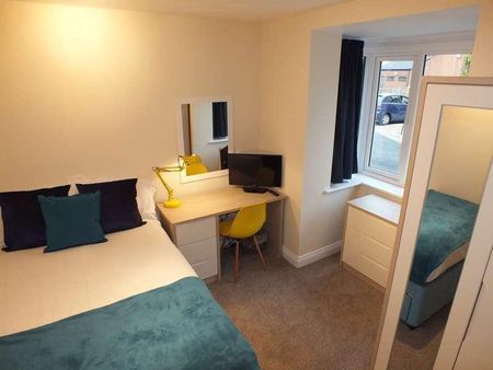 Sona Gardens, Reading, RG30 - Photo 4