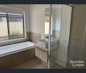 7 Edinburgh Court, Shepparton, Vic 3630 - Photo 5