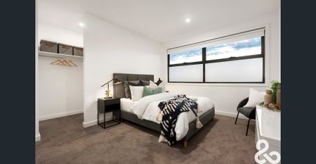 Great Proportions With Contemporary Elegance - Photo 5