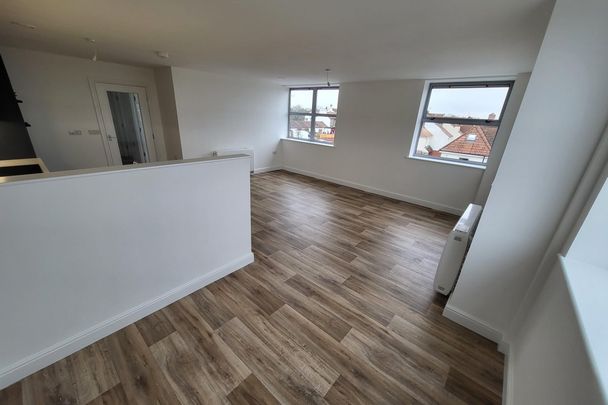 Bartholomews Square, Horfield, BRISTOL - Photo 1