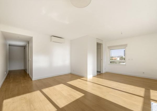 1 Bedroom Apartment with parking, Fórum Oeiras, Oeiras
