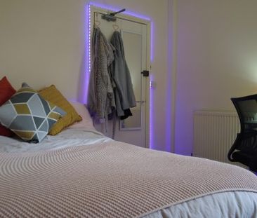 4 Bed - High Street – 4 Bed - Photo 5