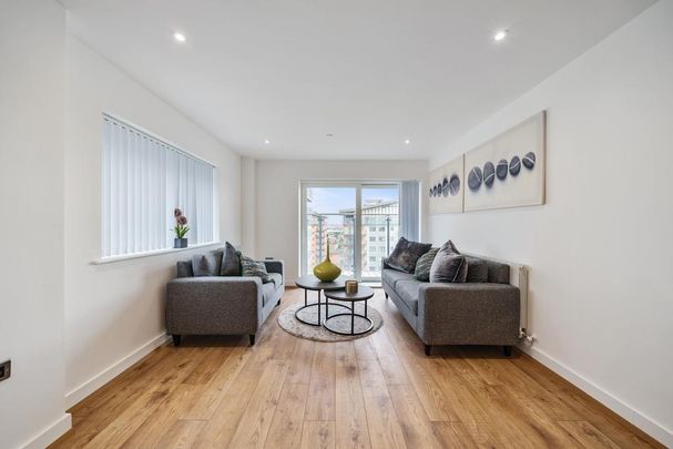 2 bedroom flat to rent - Photo 1