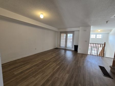 For Lease - 43 Seachart Place, Brampton, Ontario - Photo 5