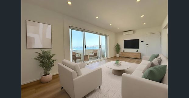 Brand-newly Renovated Luxury Apartment with Water Views on Ben Buckler - Photo 1