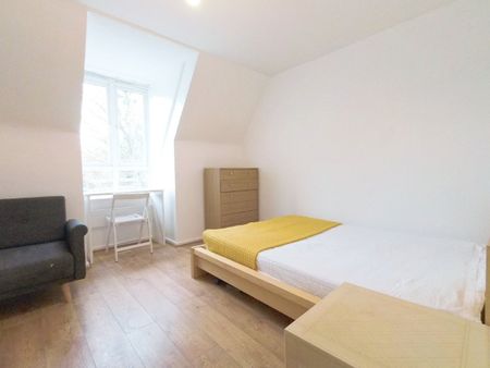 5 Bed End Terrace, Haselrigge Road, SW4 - Photo 4