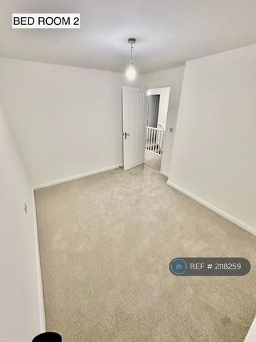 3 bedroom detached house to rent - Photo 5