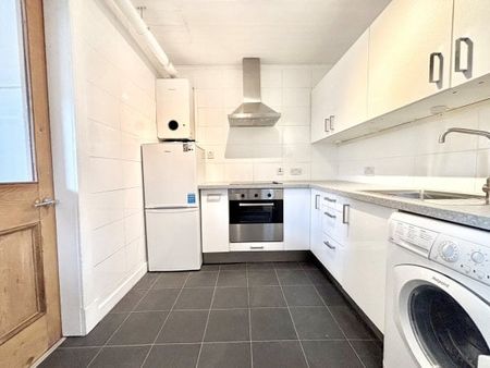 Queen Square, Strathbungo - Photo 3