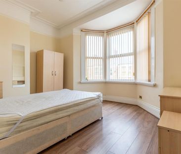 5 bed maisonette to rent in Warton Terrace, Heaton, NE6 - Photo 4