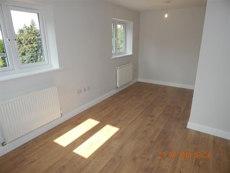 Birchfield Road, Redditch - Photo 4