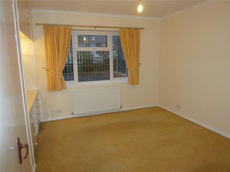 2 bedroom bungalow to rent - Photo 2