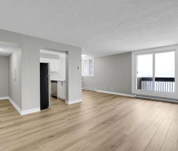 2935 Richmond Road, Ottawa, ON - Photo 1