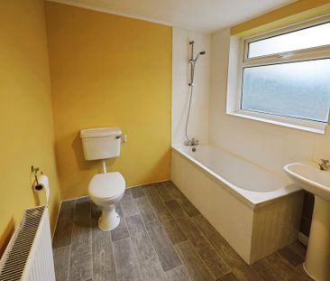 2 bedroom terraced house to rent - Photo 6