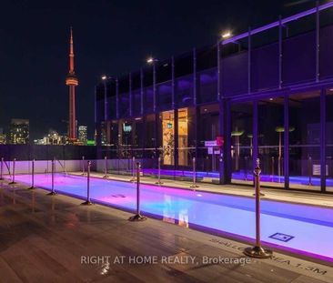 Thompson Residence Lofts 621-629 , #729 - Photo 2