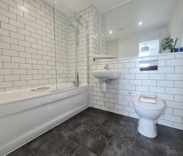 Cow Green, Halifax - Photo 6