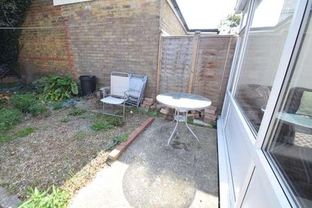 ??students?? All Rooms Available! Student House Share - Salisbury Avenue, Westcliff On Sea, SS0 - Photo 2