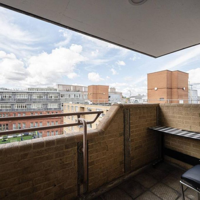 3 bedroom flat to rent - Photo 1