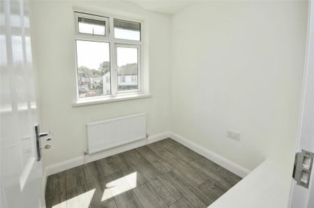 Dean Drive, Stanmore, HA7 - Photo 3