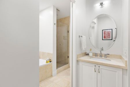 For Lease - 20 Scrivener Square Unit# 305, Toronto, Ontario - Photo 2