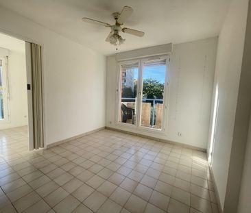 Location Appartement 2 pièces 23m² VALLAURIS 06220 - Photo 4