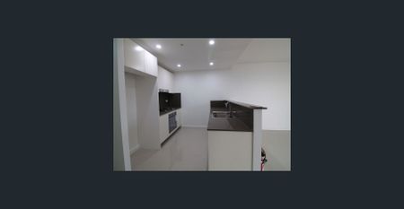 Modern 2-Bed Apartment in the Heart of Parramatta - Photo 5