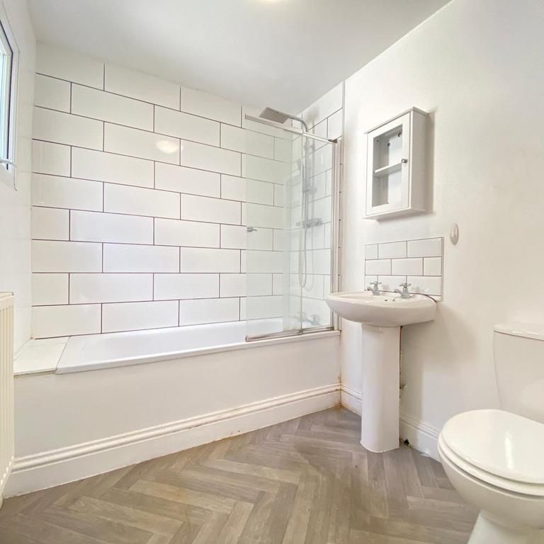 6 bedroom house share to rent - Photo 1