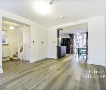 4 bedroom terraced house to rent - Photo 1