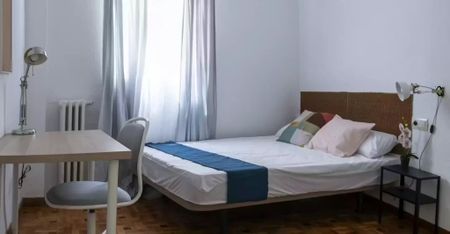 Plaça de Sant Agustí, Valencia, Valencian Community 46002 - Photo 4