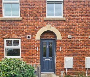 3 bedroom semi-detached house to rent - Photo 1