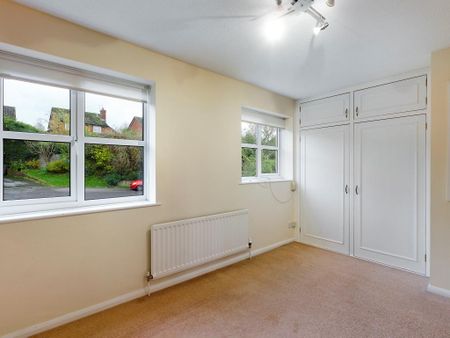 3 bedroom detached house to rent - Photo 4