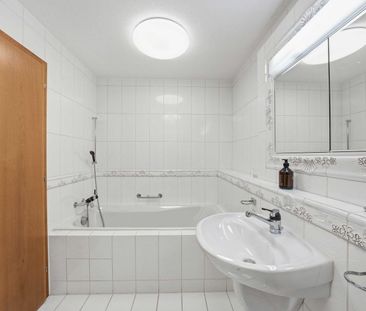 3.5-Zimmer-Wohnung inkl. zwei Tiefgaragenparkplätzen - Foto 4
