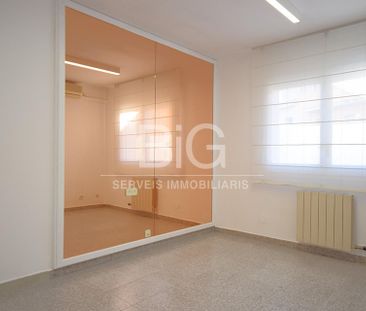 Piso de alquiler en Via Europa - Parc Central - Photo 4