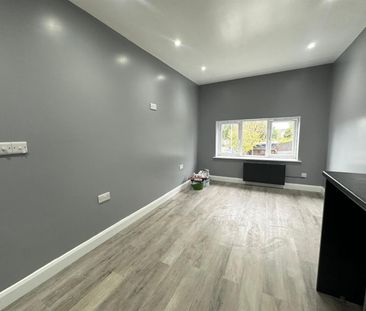 1 bedroom Flat To Let - Photo 1