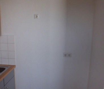 Große 1-Zimmer-Wohnung mit Loggia in der Apothekerstraße - Photo 1