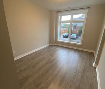 For Lease - 195 Commonwealth Street Unit# 103, Kitchener, Ontario - Photo 4