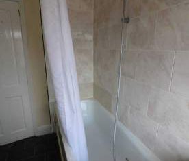 4 bedroom property to rent in Liverpool - Photo 3
