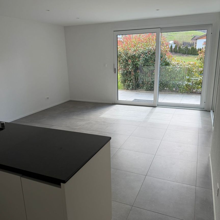 3.5 room apartment on the ground floor by the lake - Photo 1