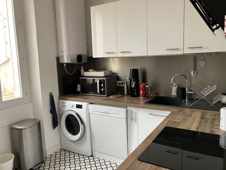 Location Appartement 3 pièces 54m² TOULON 83000 - Photo 3